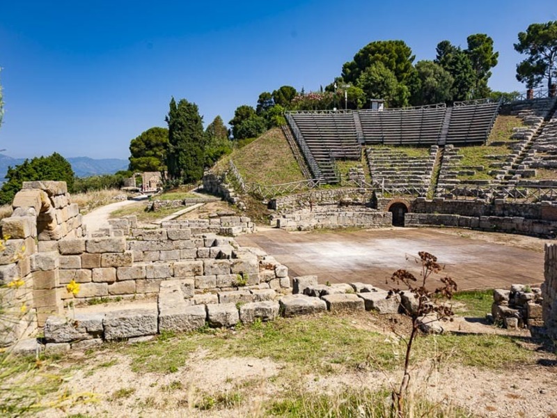 Area archeologica e Teatro greco di Tindari